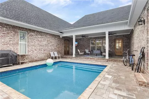 Exterior - 9140 Wallcross Ct, Mobile, AL 36695 photo 4 of 6