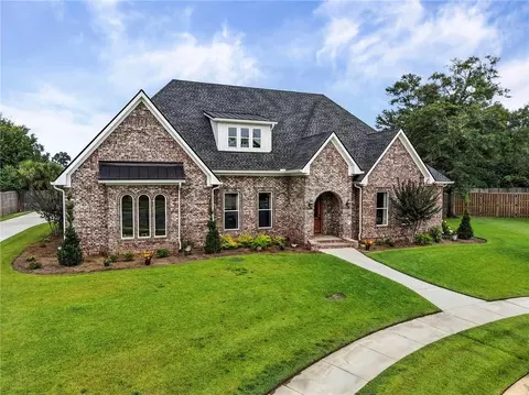 Exterior - 9140 Wallcross Ct, Mobile, AL 36695 photo 2 of 6