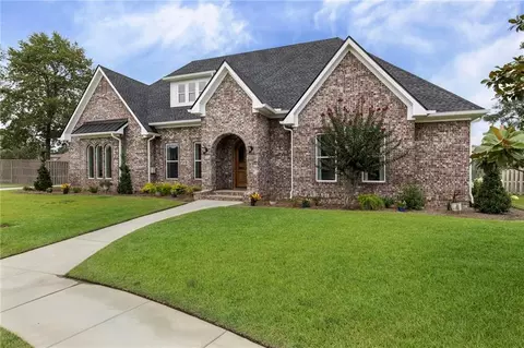 Exterior - 9140 Wallcross Ct, Mobile, AL 36695 photo 3 of 6