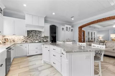 Kitchen - 9140 Wallcross Ct, Mobile, AL 36695 photo 3 of 7
