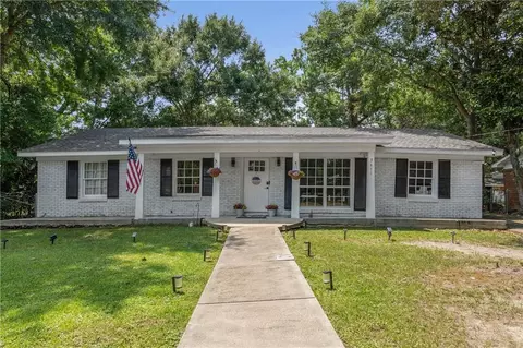 3611 San Juan Dr, Mobile, AL 36609