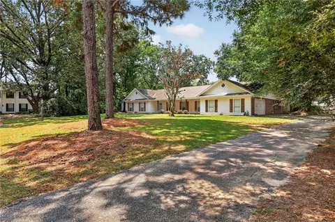 Exterior - 2932 Squire Ln, Mobile, AL 36695 photo 1 of 6