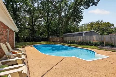 Exterior - 2932 Squire Ln, Mobile, AL 36695 photo 6 of 6