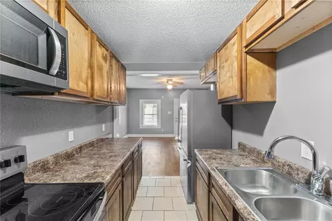 Entry Way - 1105 Adams St, Mobile, AL 36603 photo 1 of 2