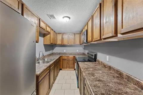 Entry Way - 1105 Adams St, Mobile, AL 36603 photo 2 of 2