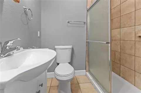 Bath - 1105 Adams St, Mobile, AL 36603 photo 1 of 1