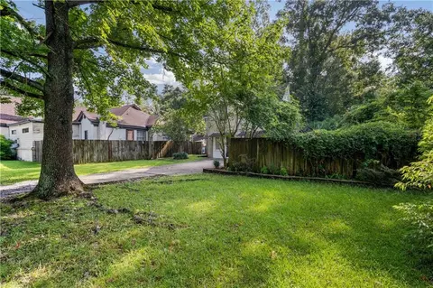 Exterior - 251 Park Ter, Mobile, AL 36604 photo 2 of 8