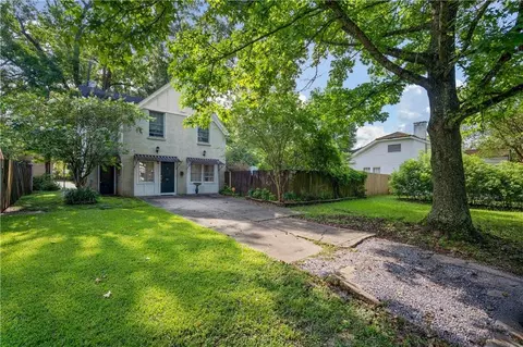 Exterior - 251 Park Ter, Mobile, AL 36604 photo 5 of 8