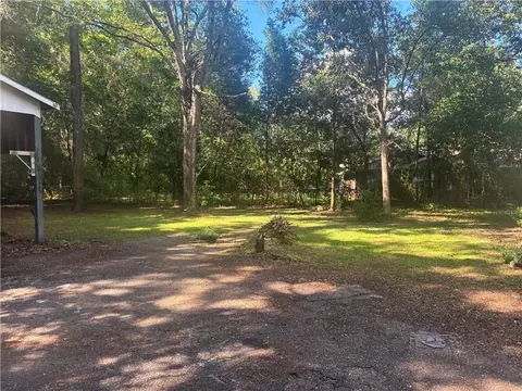 Exterior - 2228 Vaughan Dr E, Mobile, AL 36605 photo 3 of 3