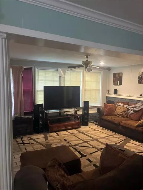 Living - 2228 Vaughan Dr E, Mobile, AL 36605 photo 1 of 1