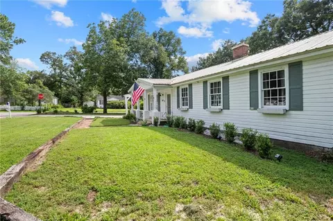 Exterior - 101 Overhill Rd, Mobile, AL 36608 photo 4 of 6