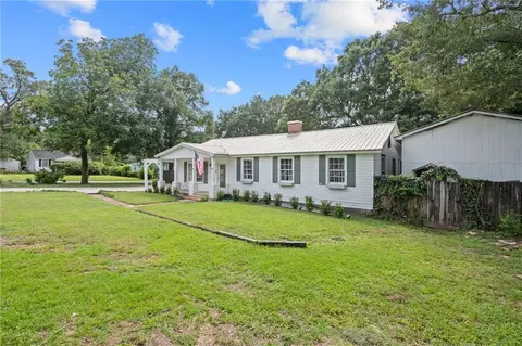 Exterior - 101 Overhill Rd, Mobile, AL 36608 photo 2 of 6