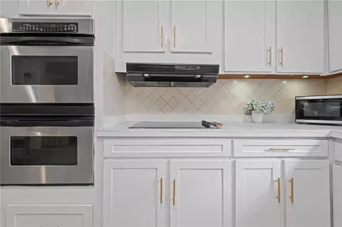 Kitchen - 101 Overhill Rd, Mobile, AL 36608 photo 4 of 4
