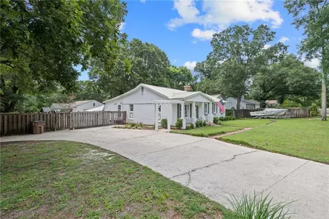 Exterior - 101 Overhill Rd, Mobile, AL 36608 photo 3 of 6