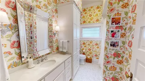 Bath - 16 N Reed Ave, Mobile, AL 36604 photo 2 of 2