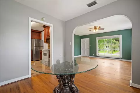 Living - 111 Esplanade Ave, Mobile, AL 36606 photo 4 of 4