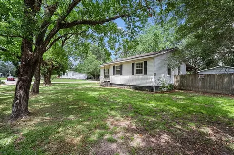 Exterior - 111 Esplanade Ave, Mobile, AL 36606 photo 2 of 4