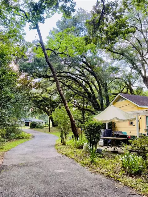 Exterior - 2751 Longleaf Dr, Mobile, AL 36693 photo 7 of 14