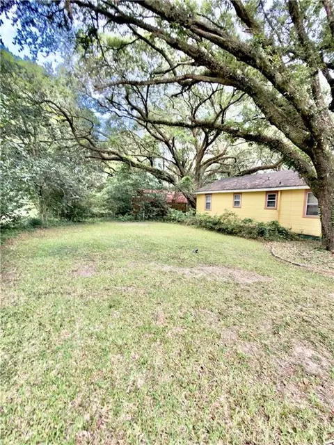 Exterior - 2751 Longleaf Dr, Mobile, AL 36693 photo 3 of 14