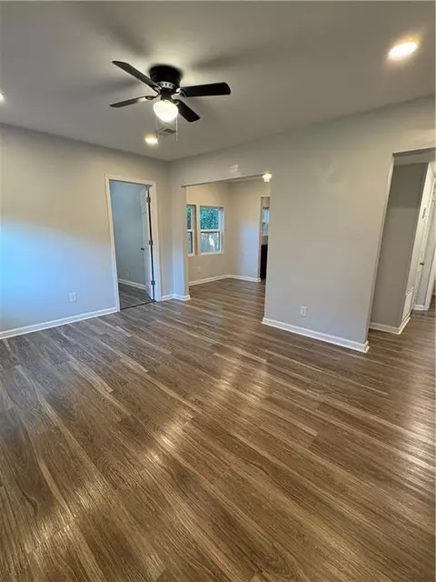 Living - 509 Avondale Ct, Mobile, AL 36617 photo 2 of 2