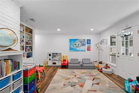 Other - 3908 Pembrocke Ave, Mobile, AL 36608 photo 9 of 12