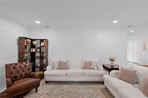Living - 3908 Pembrocke Ave, Mobile, AL 36608 photo 1 of 2