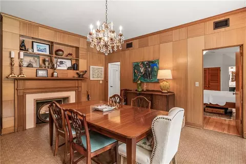Dining - 104 Beverly Ct, Mobile, AL 36604 photo 3 of 4