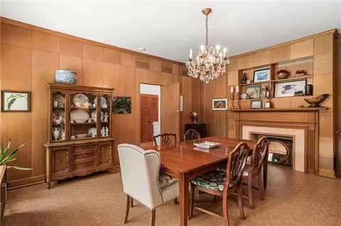 Dining - 104 Beverly Ct, Mobile, AL 36604 photo 2 of 4