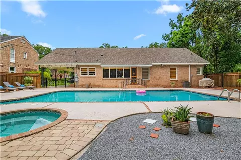Exterior - 104 Beverly Ct, Mobile, AL 36604 photo 9 of 9