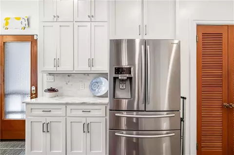 Kitchen - 104 Beverly Ct, Mobile, AL 36604 photo 2 of 5