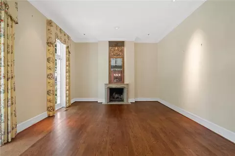 Living - 3920 Yester Pl, Mobile, AL 36608 photo 2 of 4