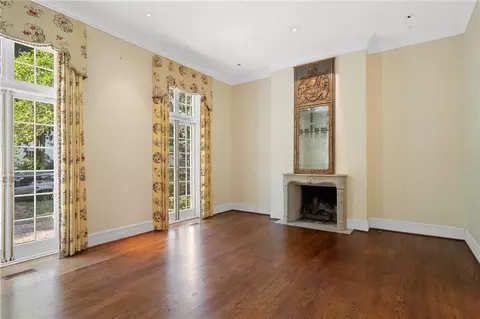 Living - 3920 Yester Pl, Mobile, AL 36608 photo 3 of 4