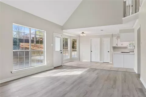 Living - 3312 Dundee Ct, Mobile, AL 36695 photo 2 of 6