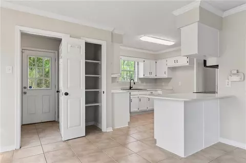 Entry Way - 3312 Dundee Ct, Mobile, AL 36695 photo 2 of 3