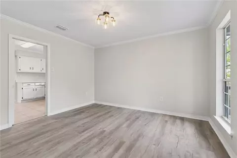 Living - 3312 Dundee Ct, Mobile, AL 36695 photo 6 of 6