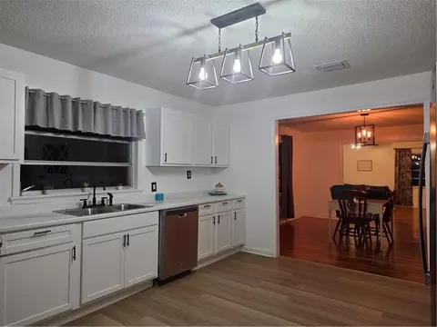 Kitchen - 1951 Highland Forest Dr, Mobile, AL 36618 photo 2 of 2