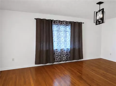 Living - 1951 Highland Forest Dr, Mobile, AL 36618 photo 1 of 1