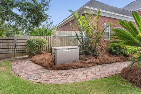 Exterior - 7596 Willow Cir, Mobile, AL 36695 photo 11 of 15