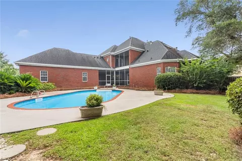 Exterior - 7596 Willow Cir, Mobile, AL 36695 photo 10 of 15
