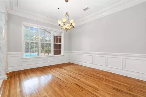 Living - 7596 Willow Cir, Mobile, AL 36695 photo 7 of 9