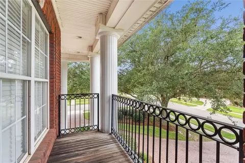 Exterior - 7596 Willow Cir, Mobile, AL 36695 photo 5 of 15