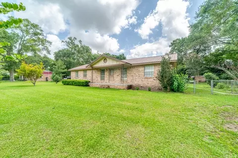 8837 Viana St E, Grand Bay, AL 36541