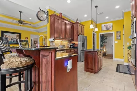 Kitchen - 2245 Turtle Creek Ln E, Mobile, AL 36695 photo 3 of 3
