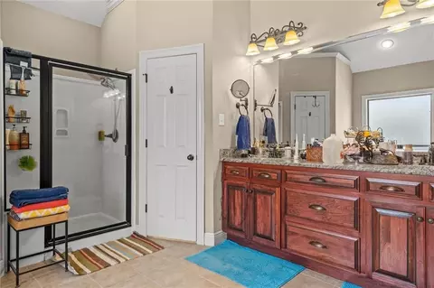 Bath - 2245 Turtle Creek Ln E, Mobile, AL 36695 photo 1 of 4
