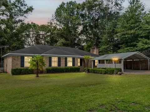 6875 Williamsburg Ct, Irvington, AL 36544