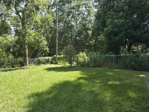 Exterior - 173 Dunn Ave, Mobile, AL 36606 photo 4 of 6