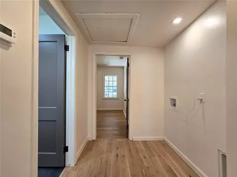 Entry Way - 173 Dunn Ave, Mobile, AL 36606 photo 1 of 1