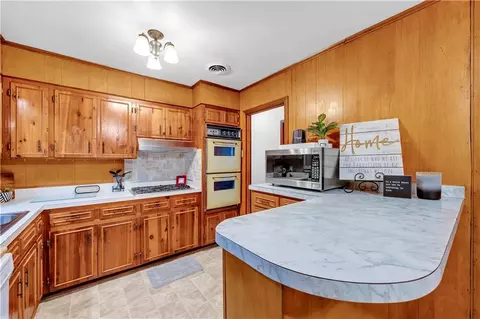 Kitchen - 1106 Summerville St, Mobile, AL 36617 photo 3 of 4