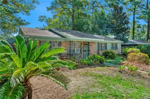 Exterior - 1106 Summerville St, Mobile, AL 36617 photo 8 of 9