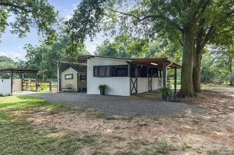 Exterior - 10730 Tanner Williams Rd, Mobile, AL 36608 photo 7 of 11